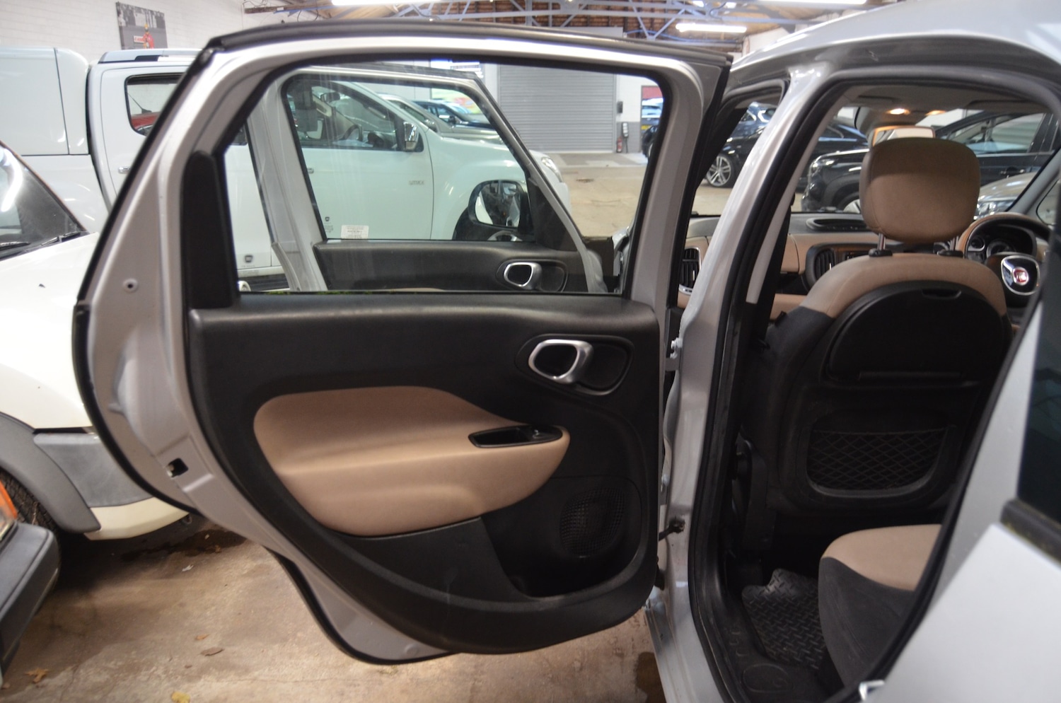 Used Fiat 500L 2013 for sale - 76968380: Photo 14