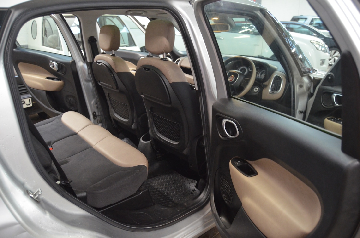 Used Fiat 500L 2013 for sale - 76968380: Photo 7