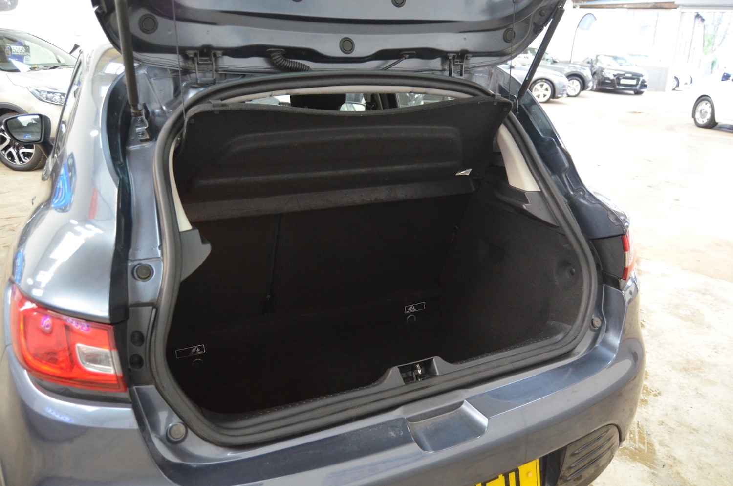 Used Renault Clio 2025 for sale - 77207515: Photo 12