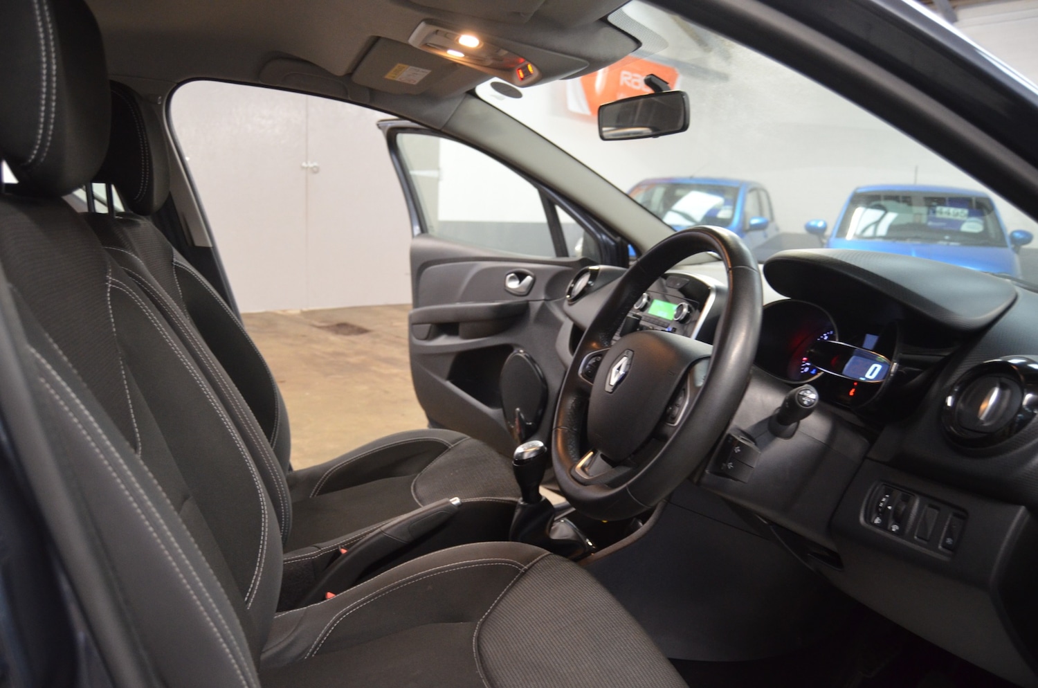 Used Renault Clio 2025 for sale - 77207515: Photo 15