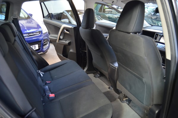 Used Toyota RAV4 2013 for sale - 74102112: Photo 16