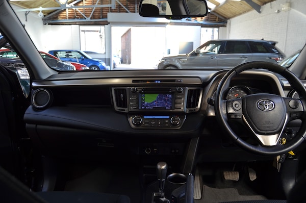 Used Toyota RAV4 2013 for sale - 74102112: Photo 18