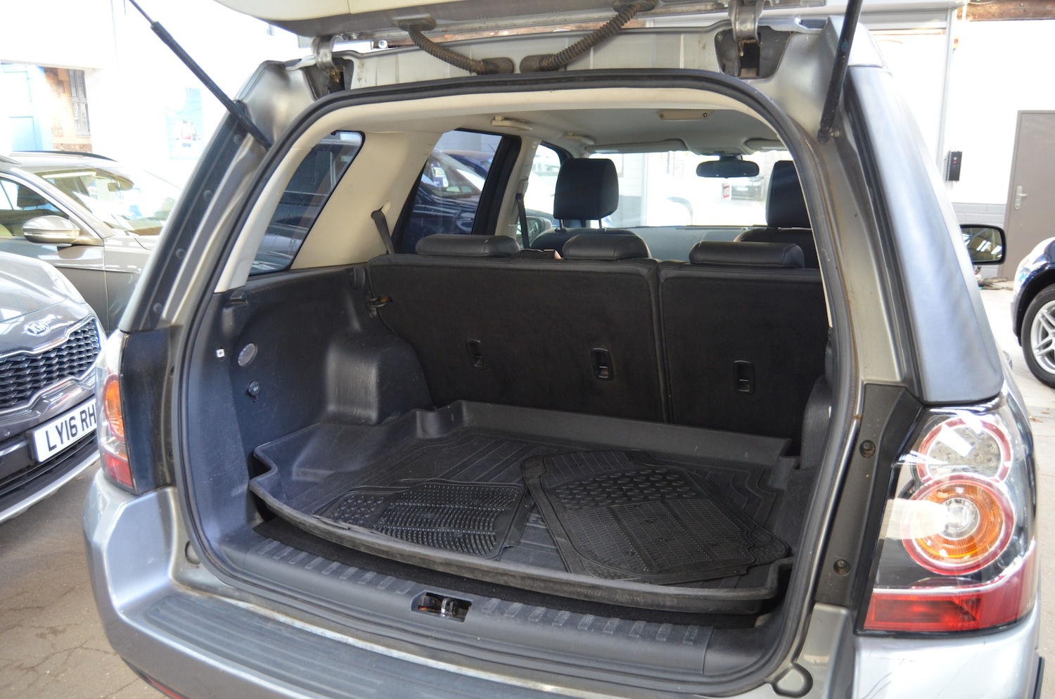 Used Land Rover Freelander 2013 for sale - 76391676: Photo 6