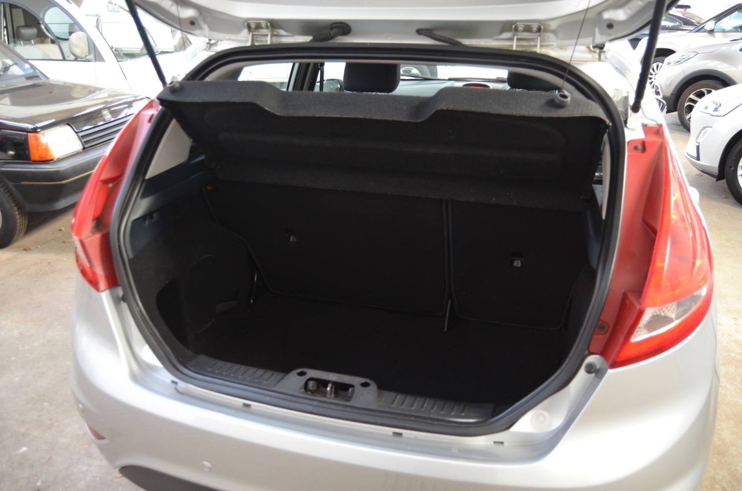 Used Ford Fiesta 2012 for sale - 76598794: Photo 6