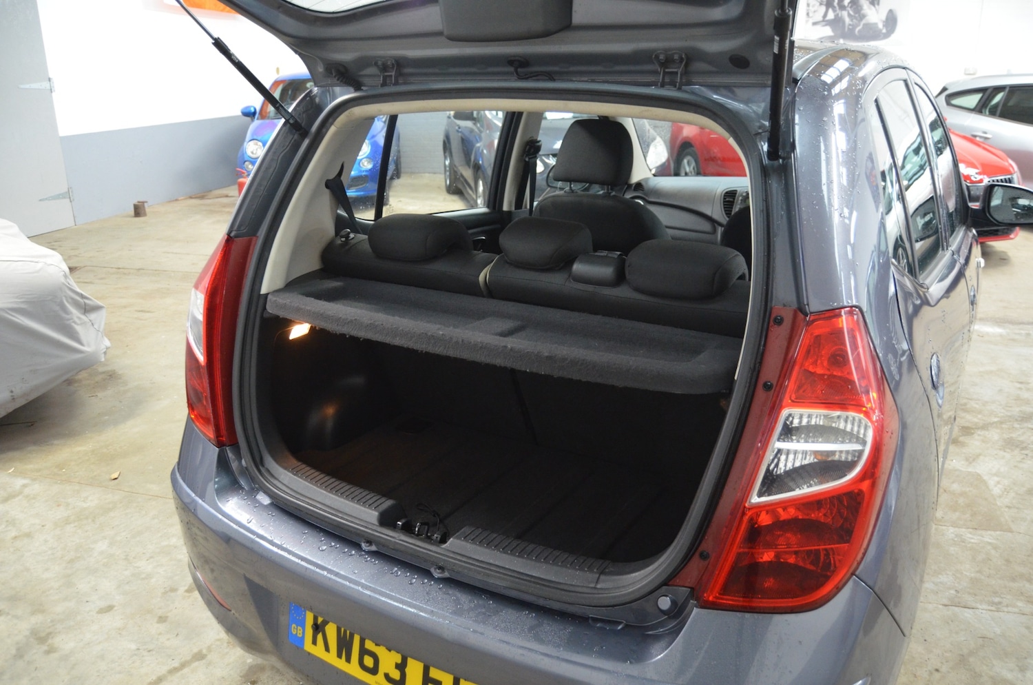 Used Hyundai i10 2014 for sale - 77272604: Photo 8