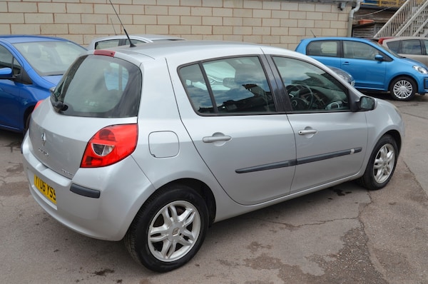 Used Renault Clio 2006 for sale - 74951310: Photo 6