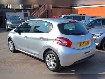 Used Peugeot 208 2012 for sale - 79295497: Photo