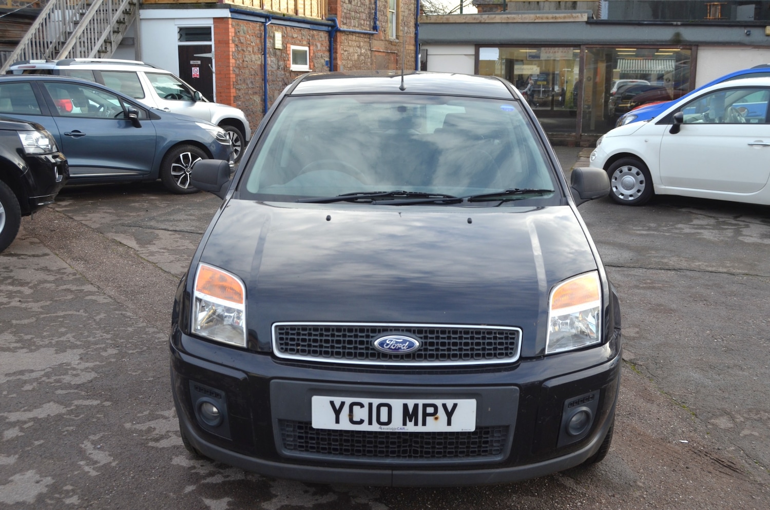 Used Ford Fusion 2010 for sale - 76958801: Photo 2