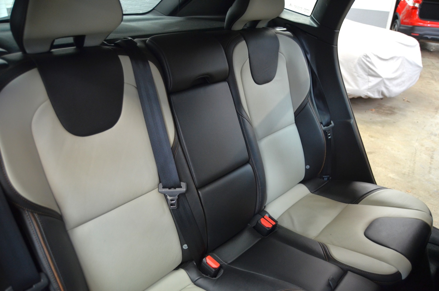 Used Volvo V40 2016 for sale - 77530540: Photo 10