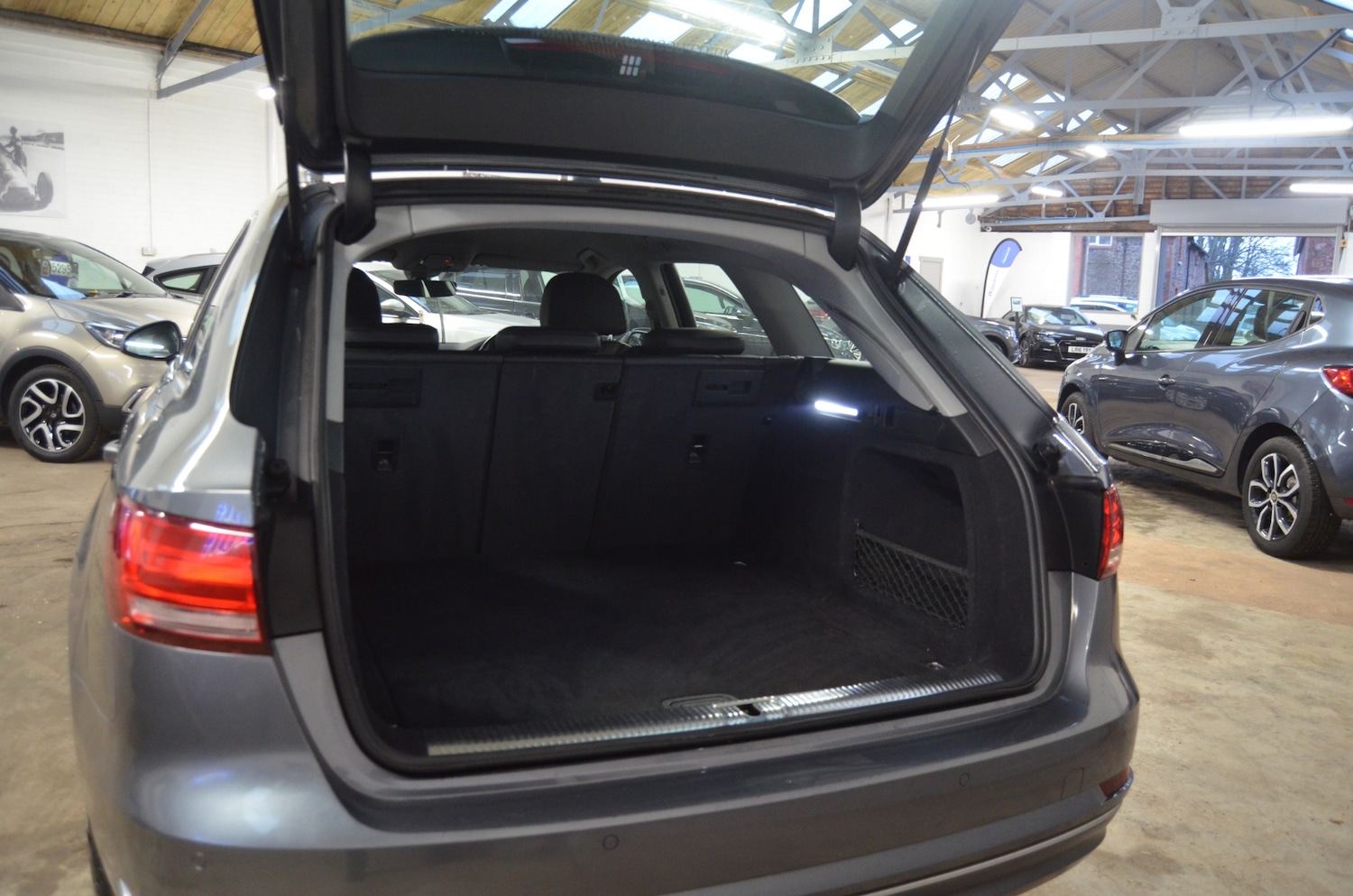 Used Audi A4 2017 for sale - 77198081: Photo 14