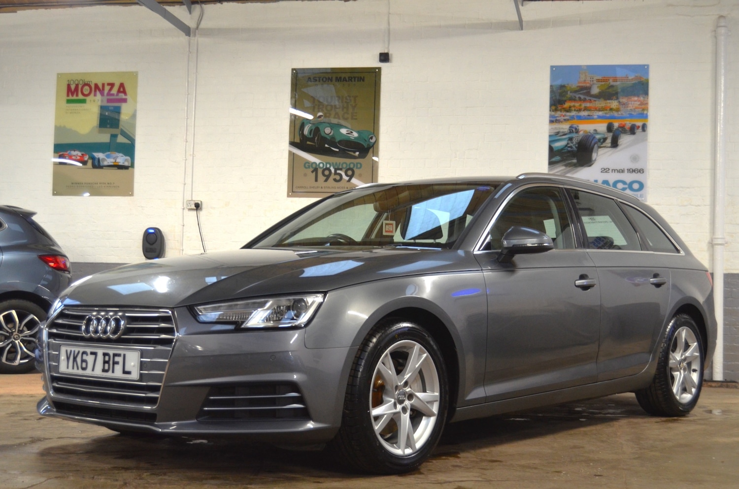 Used Audi A4 2017 for sale - 77198081: Photo 9