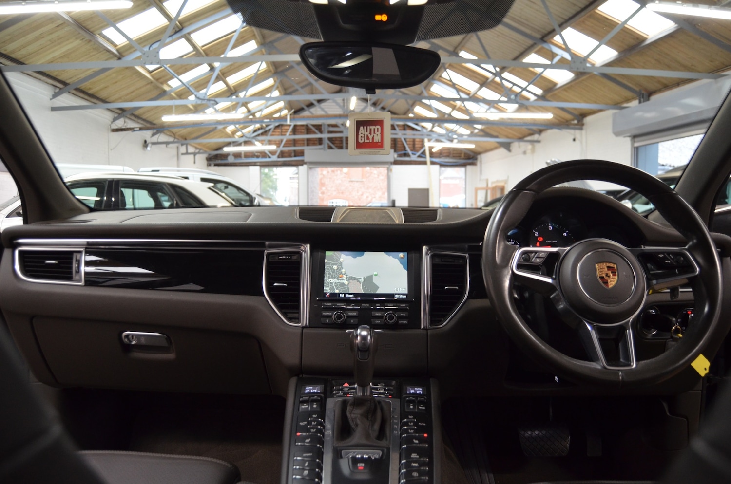 Used Porsche Macan 2015 for sale - 76126329: Photo 19