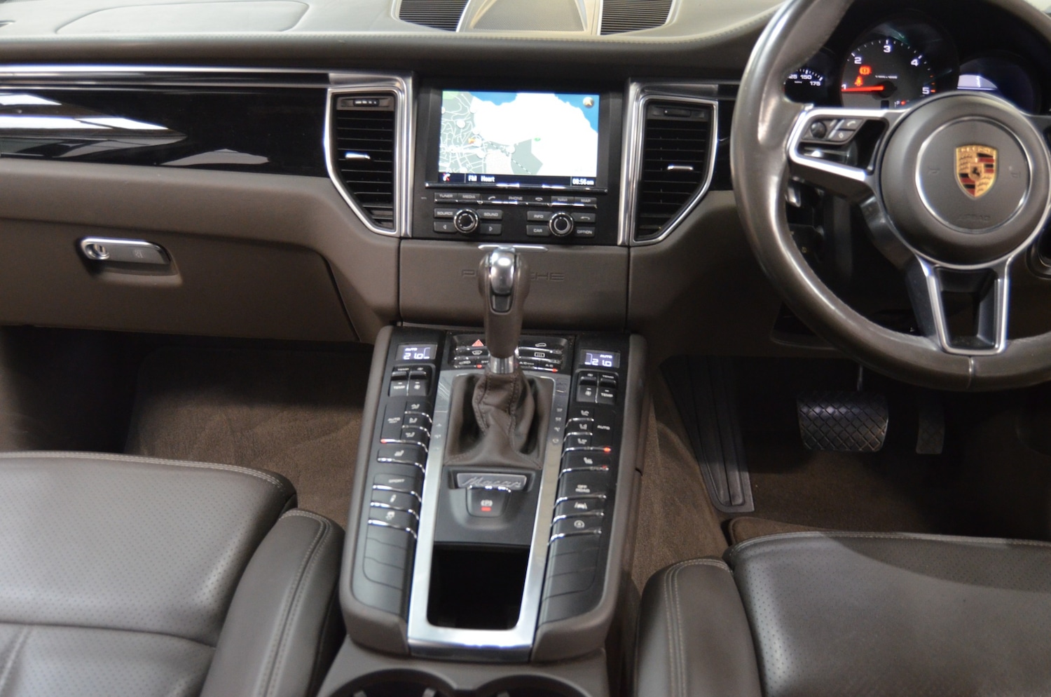 Used Porsche Macan 2015 for sale - 76126329: Photo 21