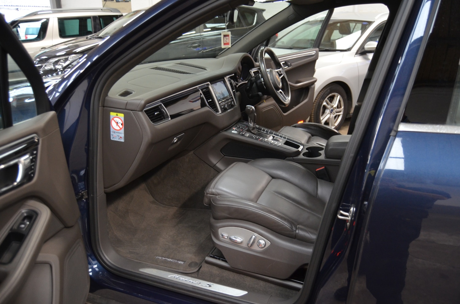 Used Porsche Macan 2015 for sale - 76126329: Photo 29