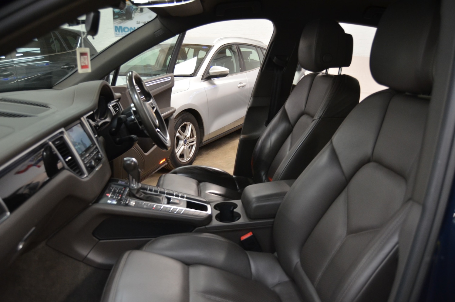 Used Porsche Macan 2015 for sale - 76126329: Photo 30