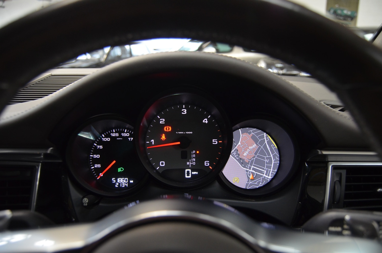 Used Porsche Macan 2015 for sale - 76126329: Photo 32