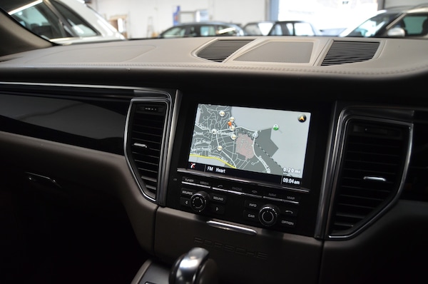 Used Porsche Macan 2015 for sale - 76126329: Photo 33