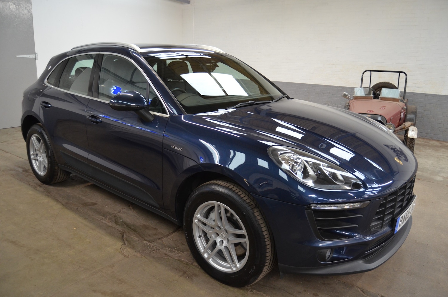 Used Porsche Macan 2015 for sale - 76126329: Photo 6