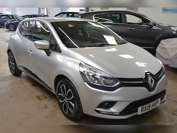 2025 (19) - 1.5 dCi 90 Play 5dr