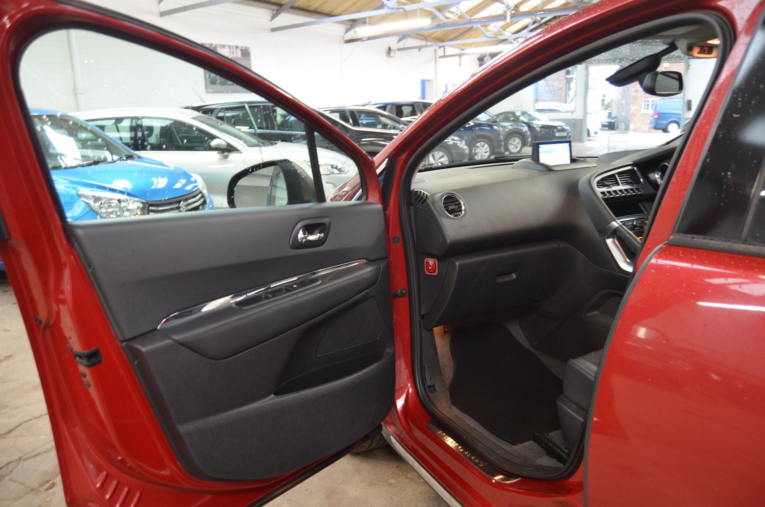 Used Peugeot 3008 2015 for sale - 77147994: Photo 15