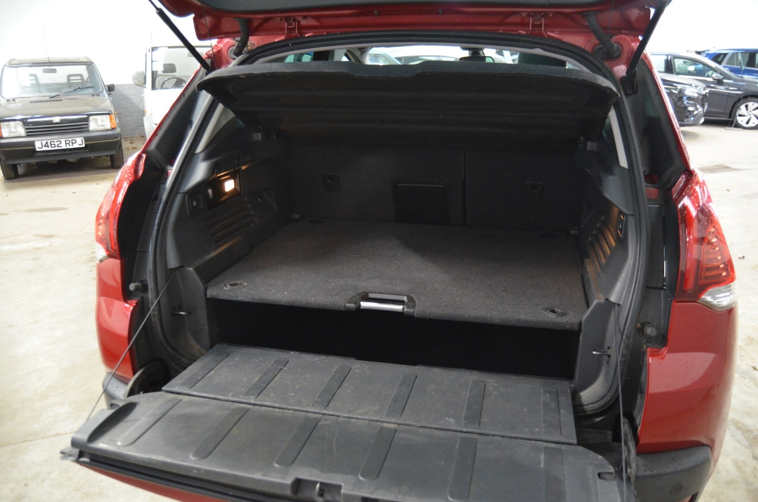 Used Peugeot 3008 2015 for sale - 77147994: Photo 8