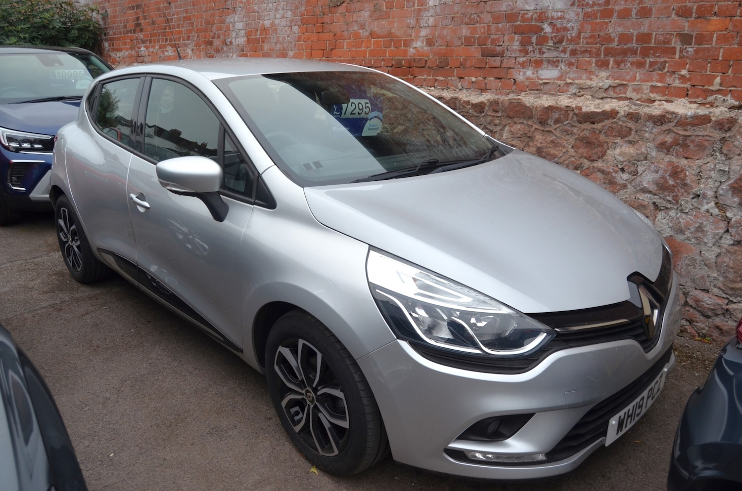 Used Renault Clio 2025 for sale - 76286690: Photo 1