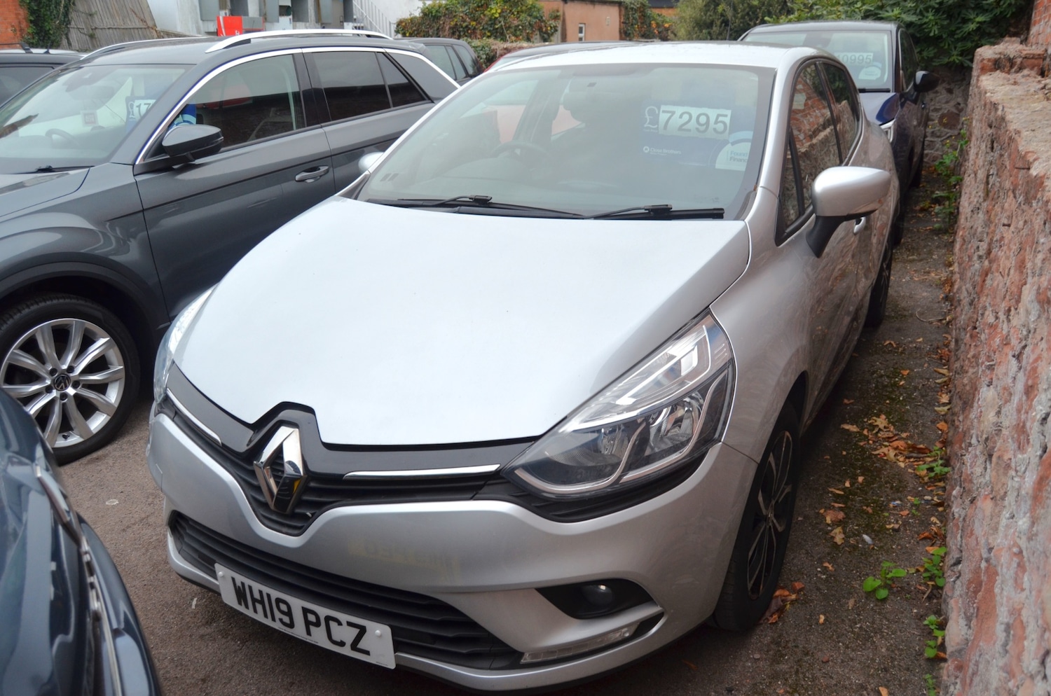 Used Renault Clio 2025 for sale - 76286690: Photo 2