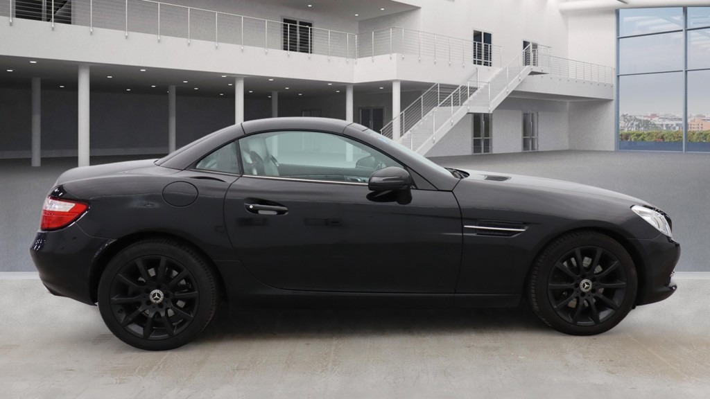 Used Mercedes-Benz SLK 2012 for sale - 77579807: Photo 5