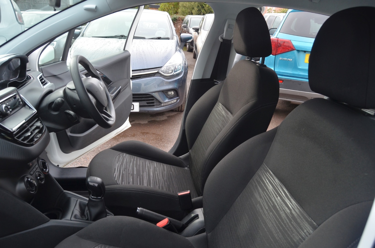 Used Peugeot 208 2018 for sale - 76402543: Photo 18
