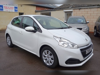 Peugeot - 208