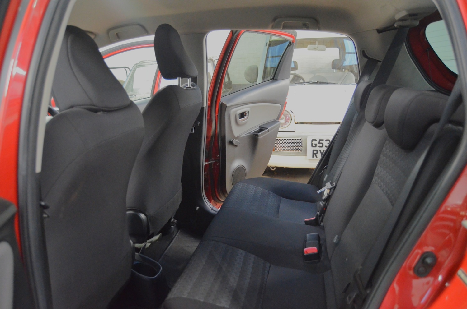 Used Toyota Yaris 2016 for sale - 76652842: Photo 15