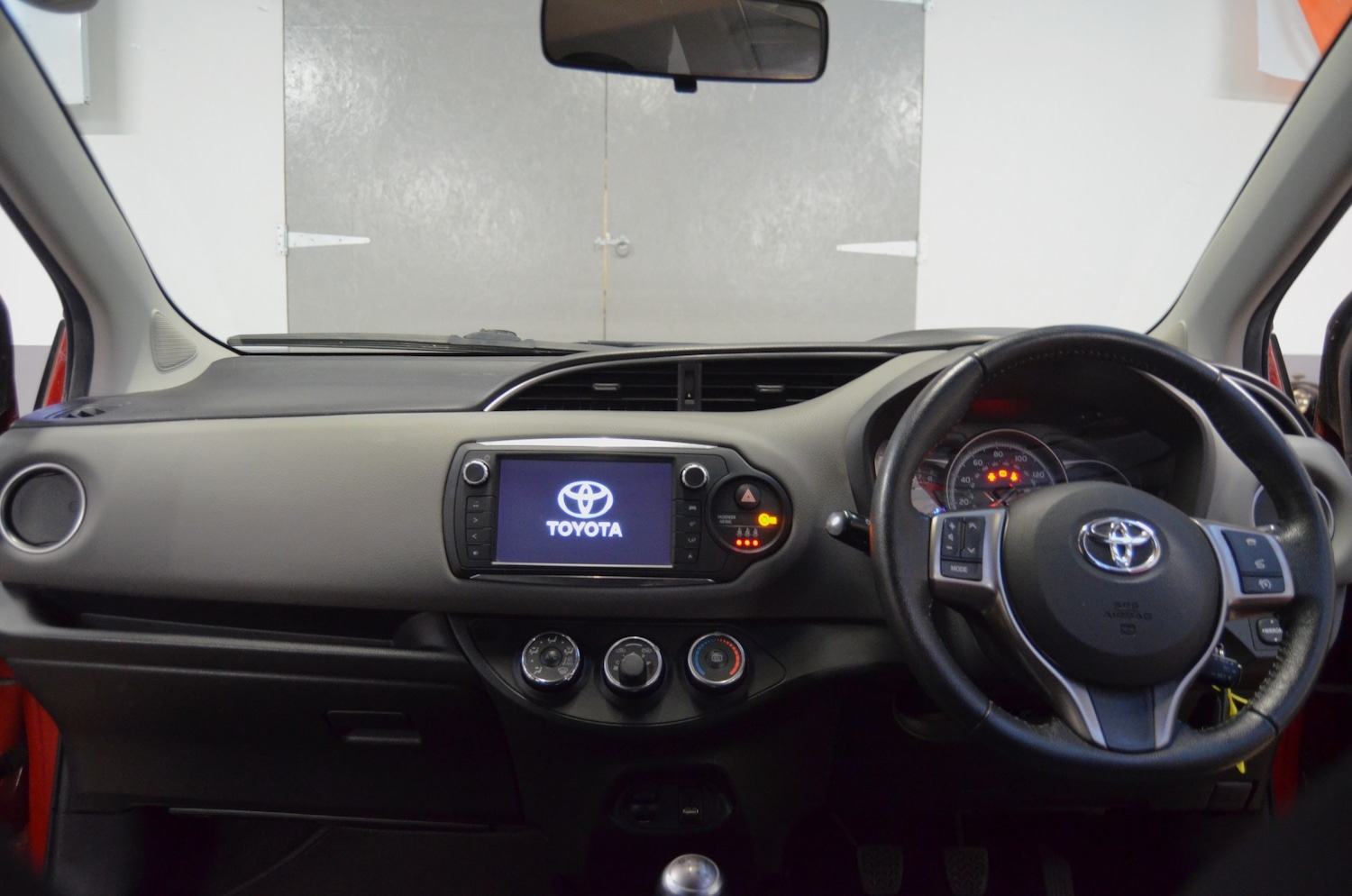 Used Toyota Yaris 2016 for sale - 76652842: Photo 17