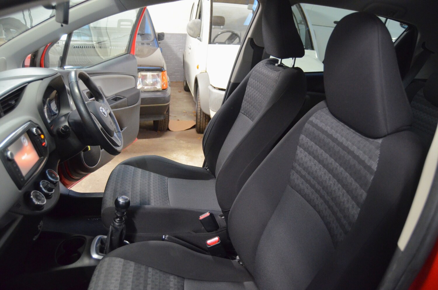 Used Toyota Yaris 2016 for sale - 76652842: Photo 18