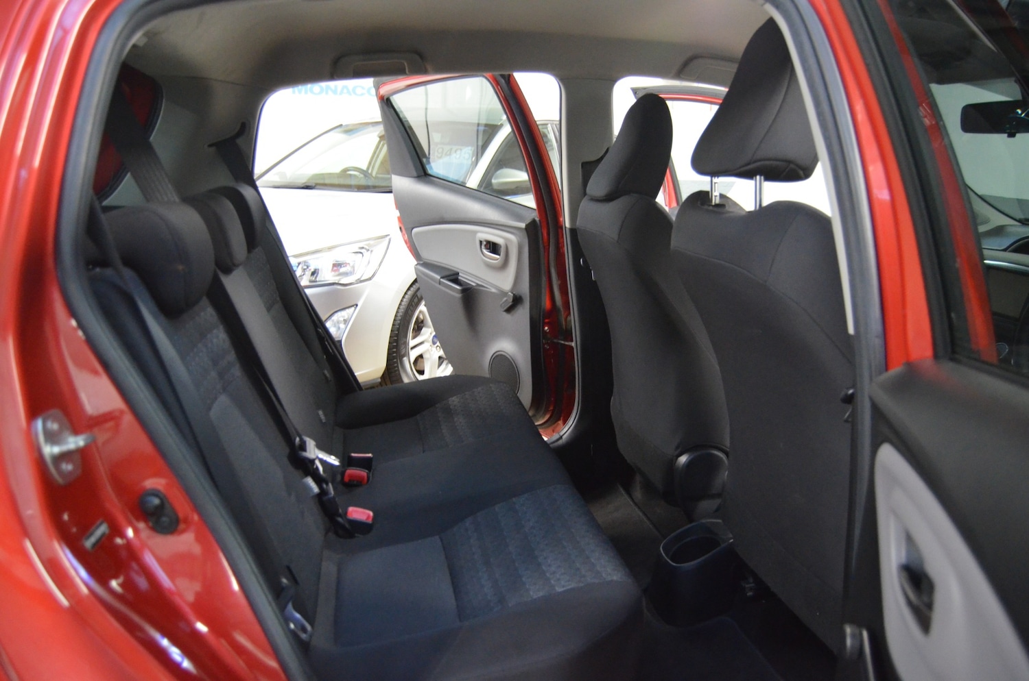 Used Toyota Yaris 2016 for sale - 76652842: Photo 9