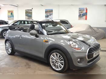 Used MINI Convertible 2018 for sale - 79614646: Photo