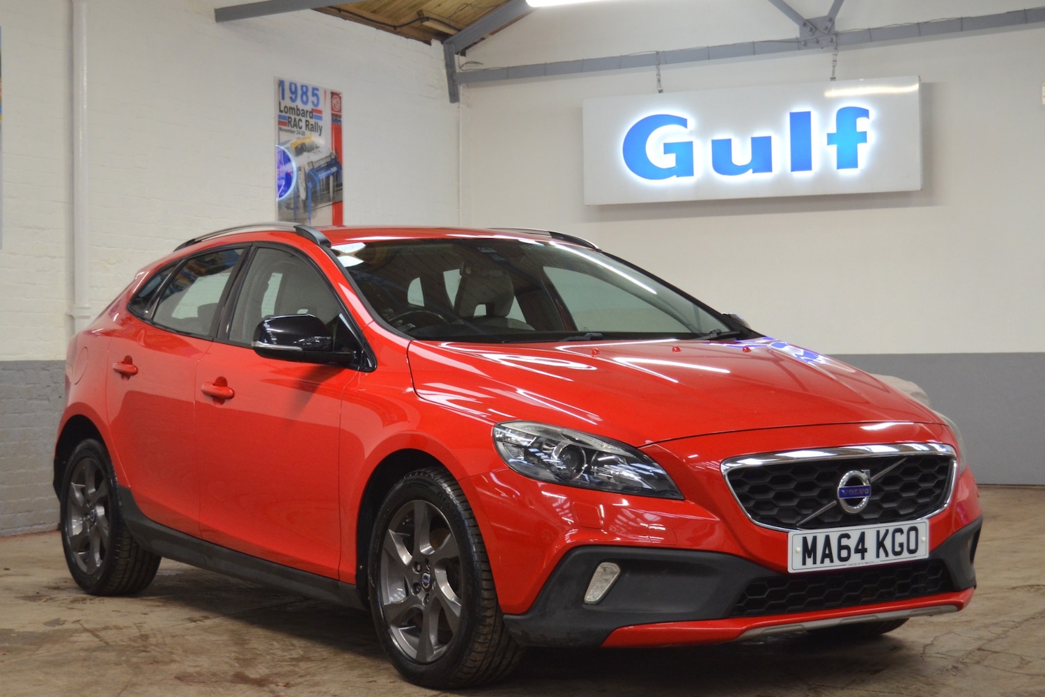 Used Volvo V40 2014 for sale - 77417675: Photo 1