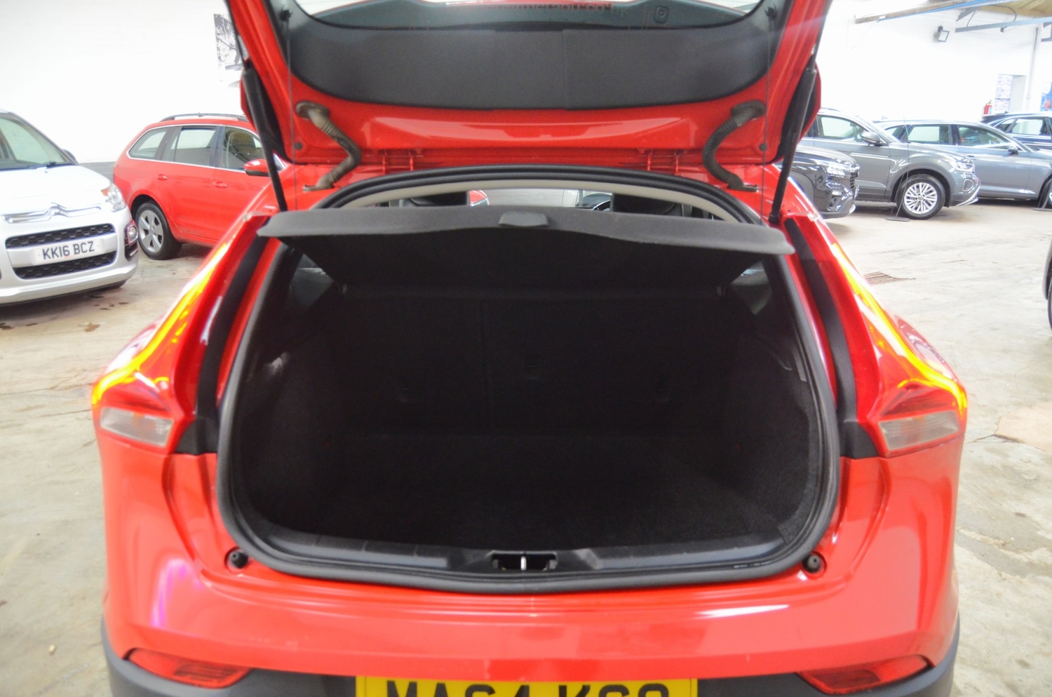 Used Volvo V40 2014 for sale - 77417675: Photo 12