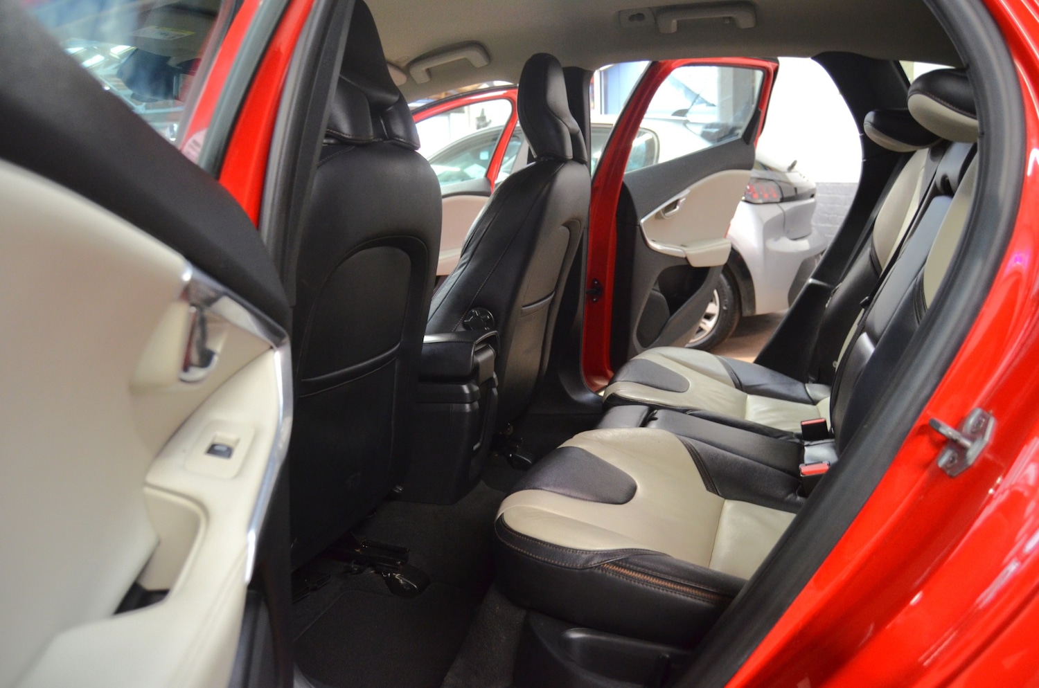 Used Volvo V40 2014 for sale - 77417675: Photo 18