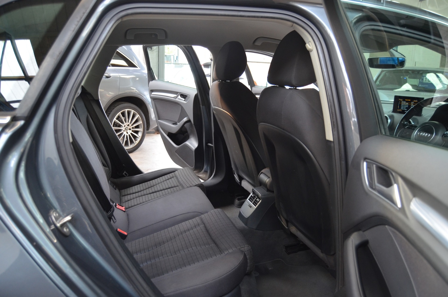 Used Audi A3 2015 for sale - 78190369: Photo 17