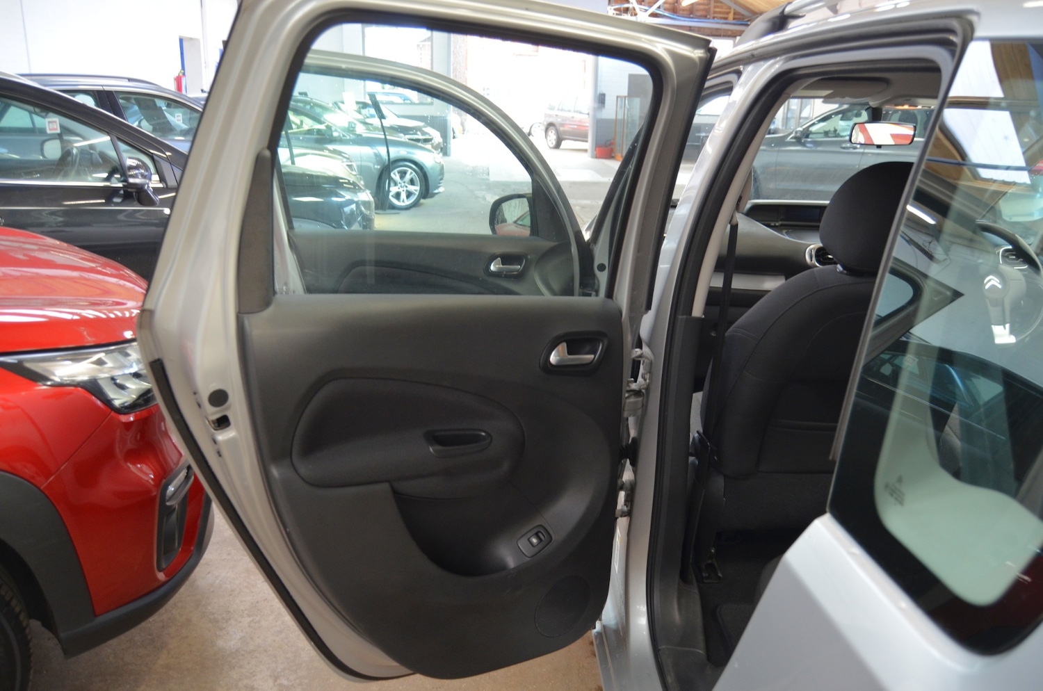 Used Citroen C3 Picasso 2016 for sale - 77688244: Photo 13