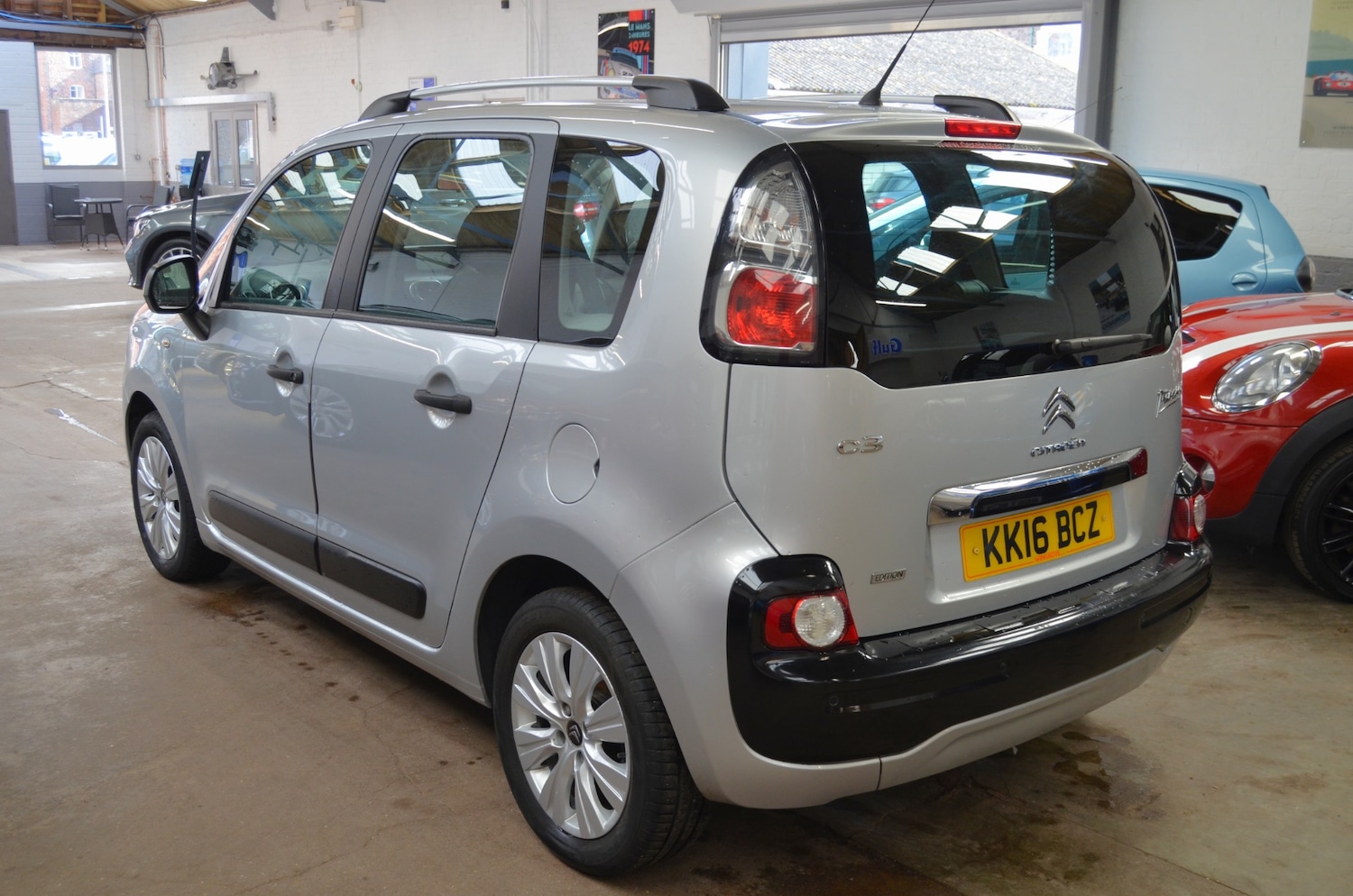 Used Citroen C3 Picasso 2016 for sale - 77688244: Photo 4