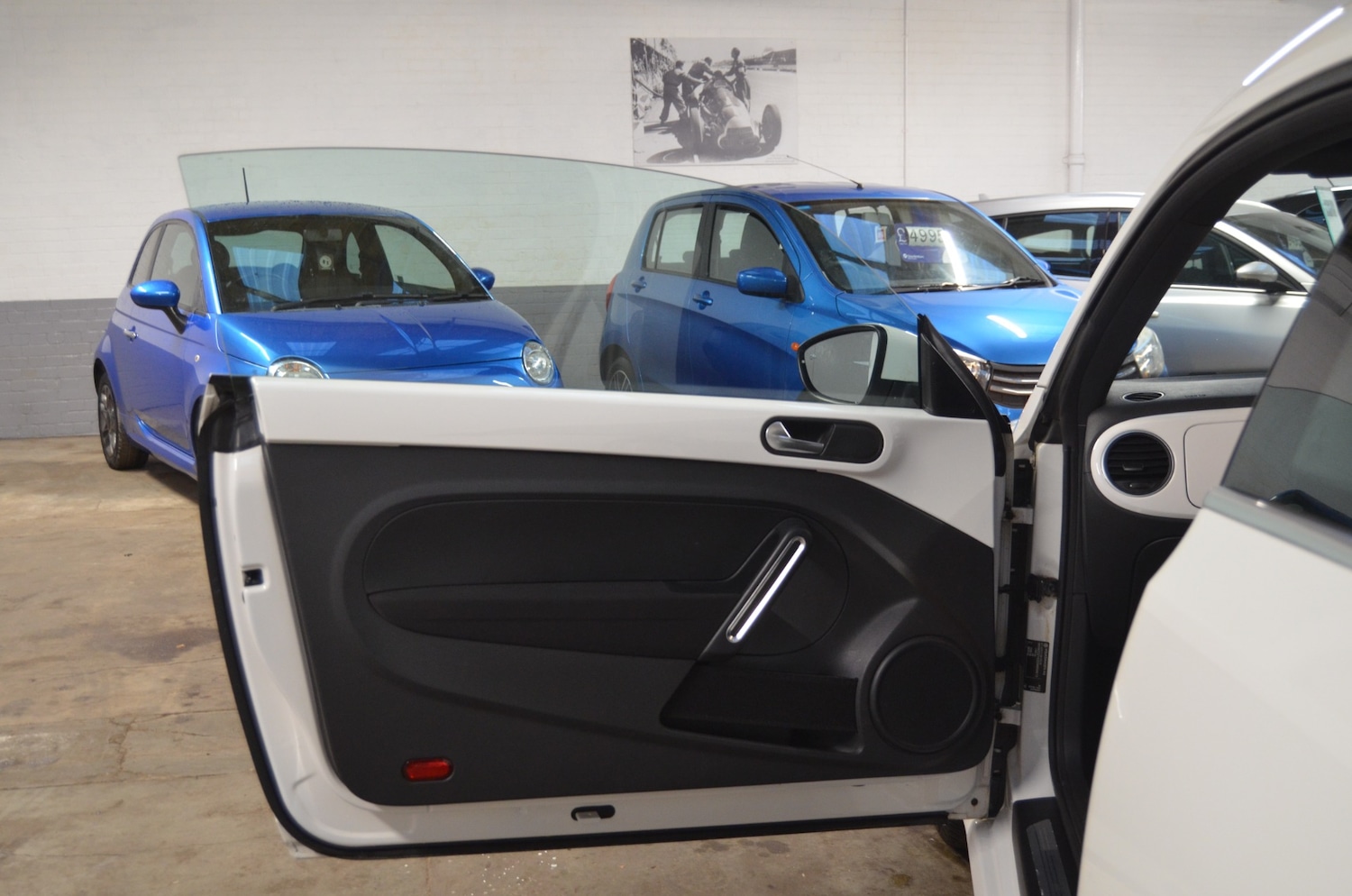 Used Volkswagen Beetle 2012 for sale - 77186602: Photo 22