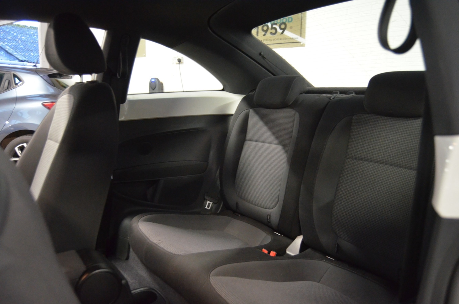 Used Volkswagen Beetle 2012 for sale - 77186602: Photo 27