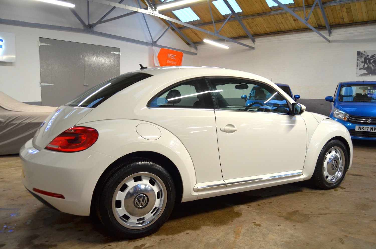 Used Volkswagen Beetle 2012 for sale - 77186602: Photo 4