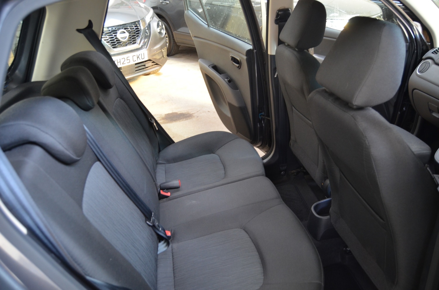 Used Hyundai i10 2012 for sale - 78025827: Photo 11