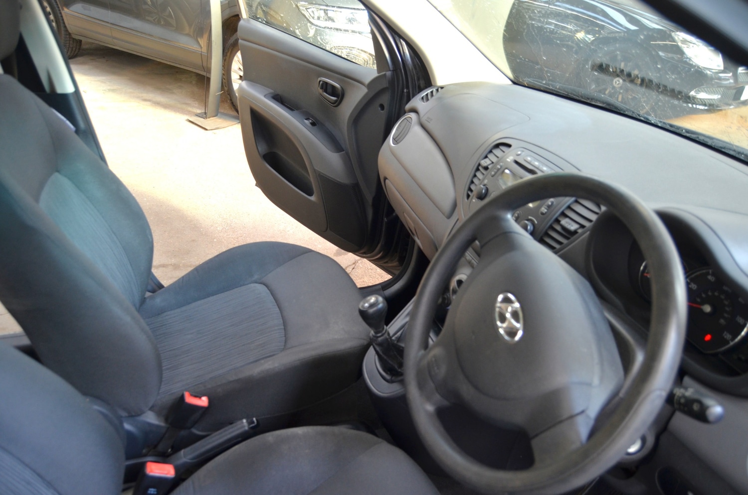 Used Hyundai i10 2012 for sale - 78025827: Photo 13
