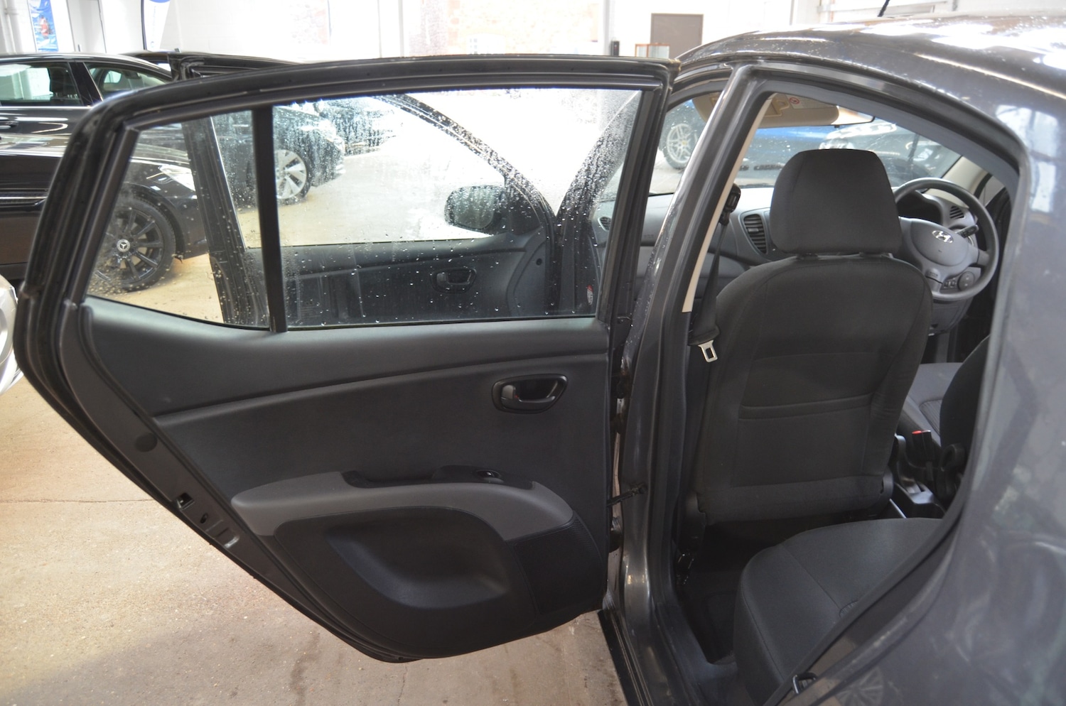 Used Hyundai i10 2012 for sale - 78025827: Photo 15