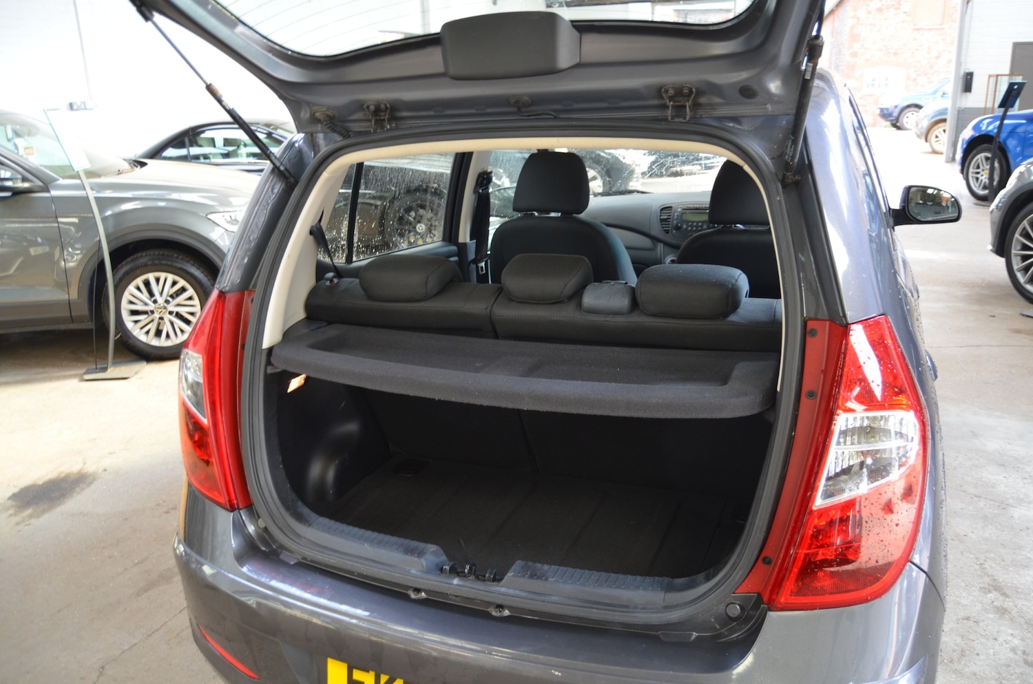 Used Hyundai i10 2012 for sale - 78025827: Photo 9