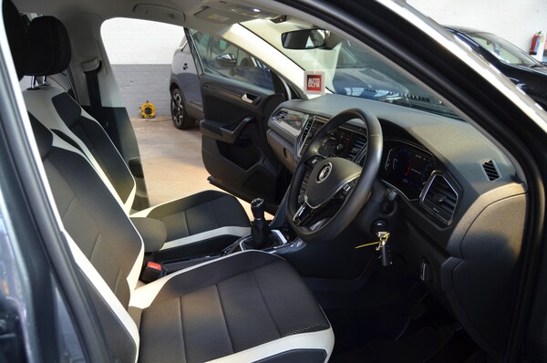 Used Volkswagen T-Roc 2021 for sale - 75673275: Photo 16