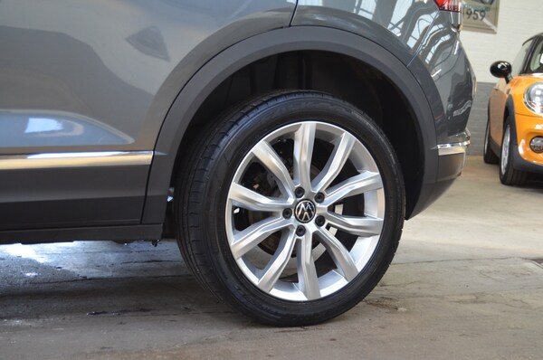Used Volkswagen T-Roc 2021 for sale - 75673275: Photo 3
